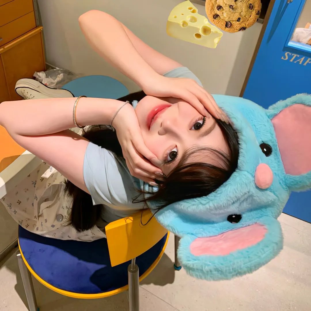 周而复死 海报